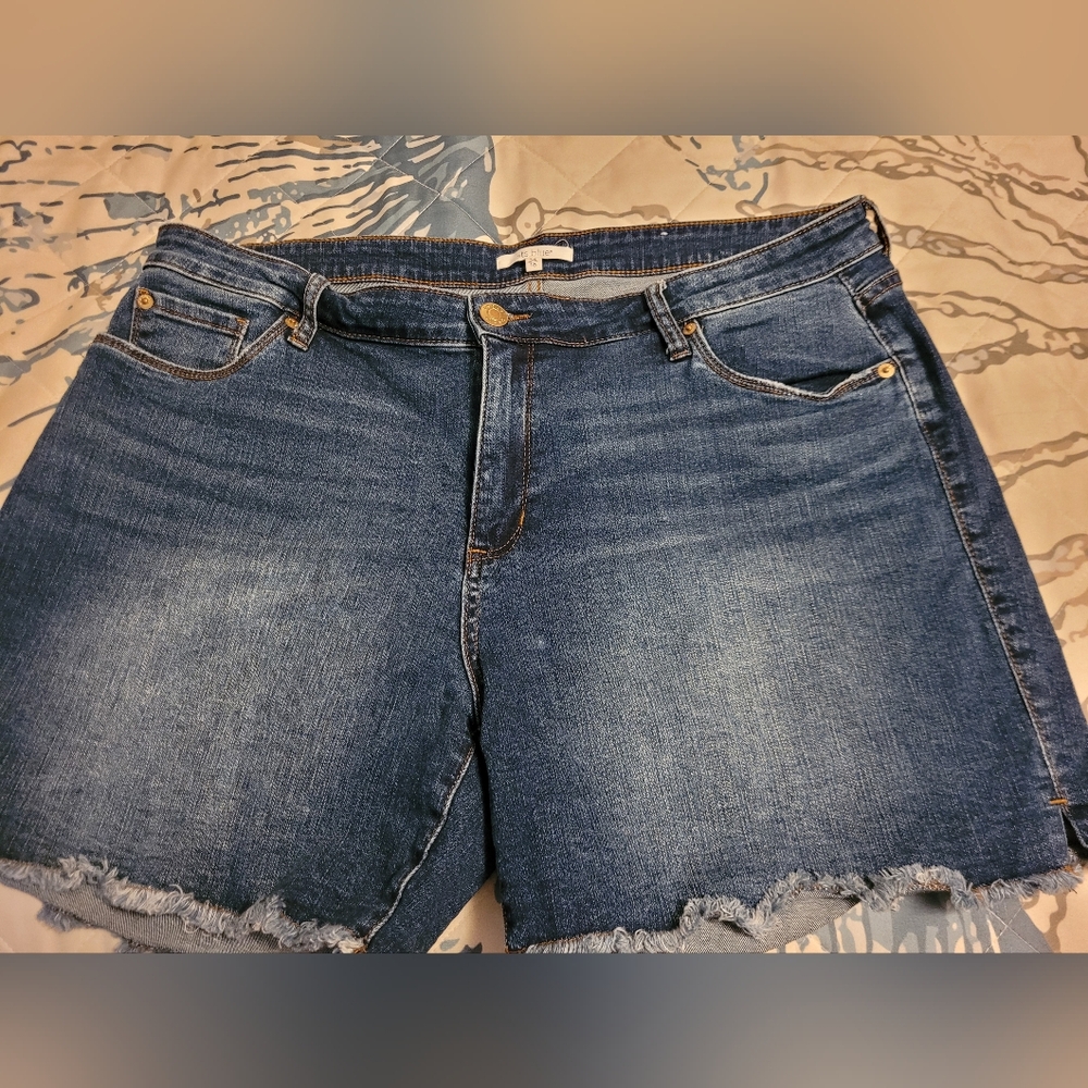 Sts Blue, Aubry Mid Rise Cut Off Blue Jean Shorts Size 18